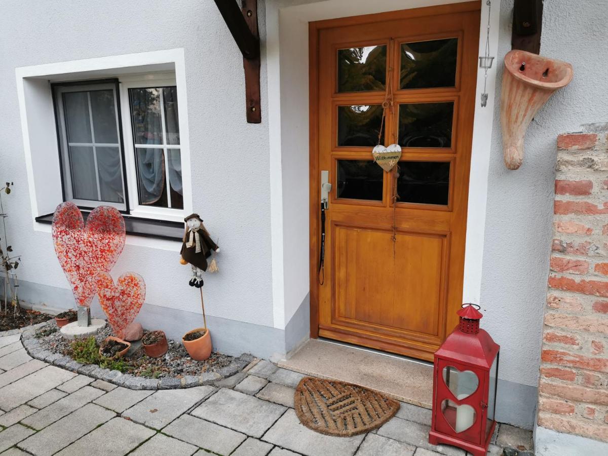 Gaestezimmer Reitinger Siegenburg Exterior foto